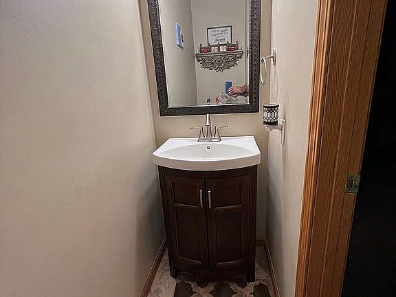 5th image of 3504 Oxford Ct