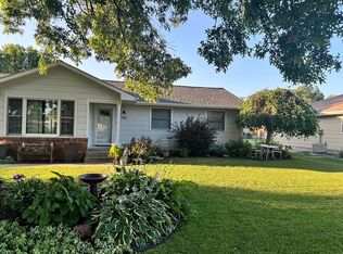 528 E Donegal St, Oneill, NE 68763