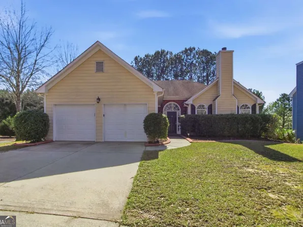 3765 Holiday Ln, Atlanta, GA 30349