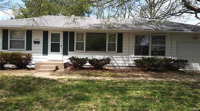 1st image of 10061 Dwight Dr