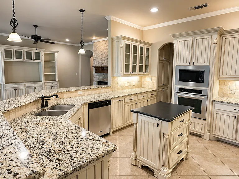 1209 Verona Way — Photo 6