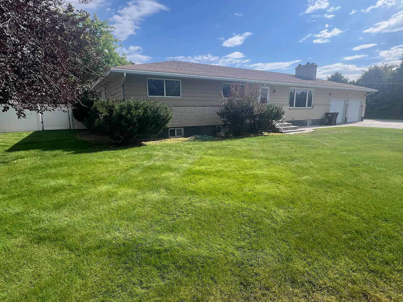 4 bed, 3240 sqft, $2,450 — Photo 3