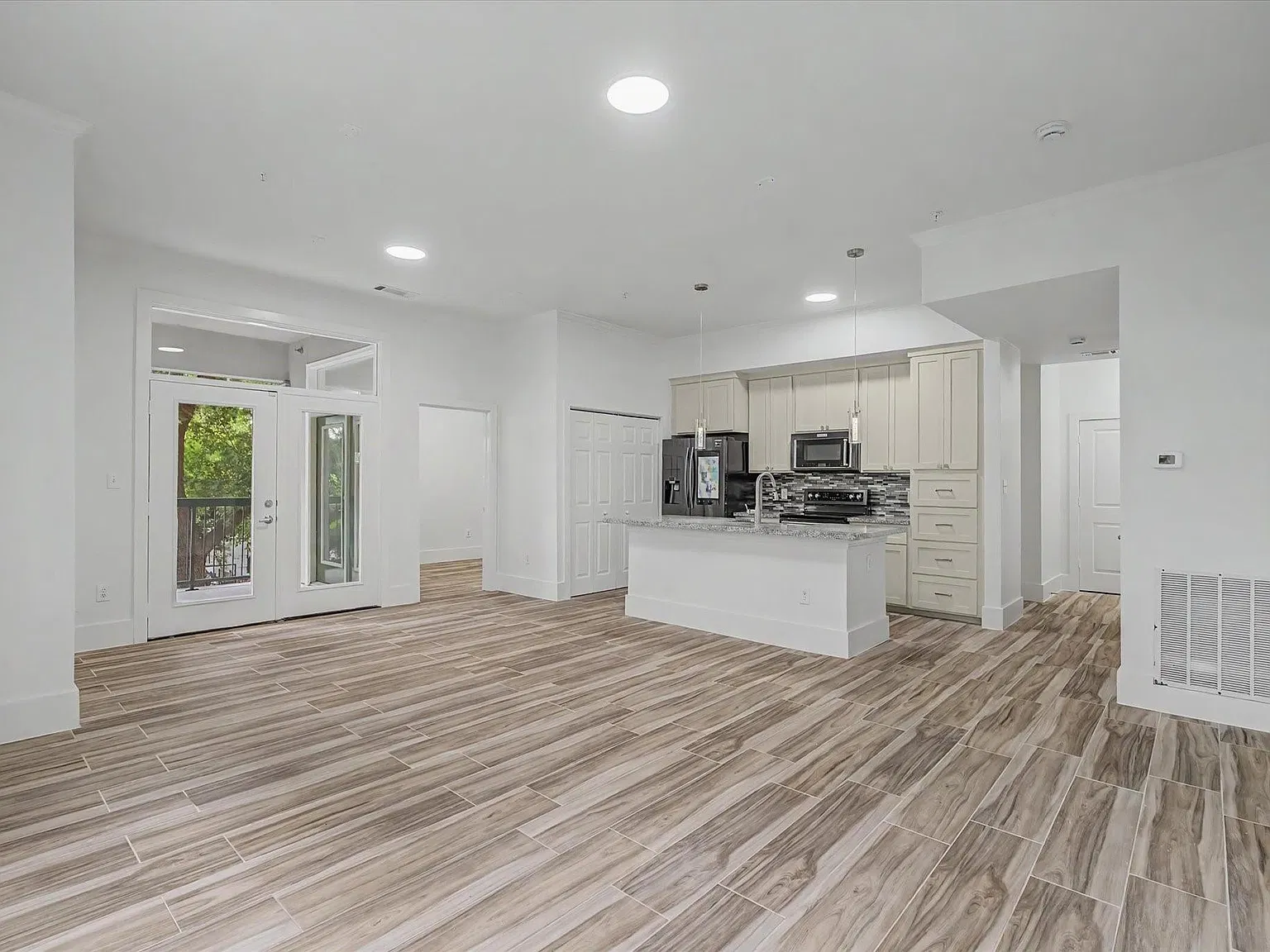 300 Saint Joseph Pkwy — Photo 3