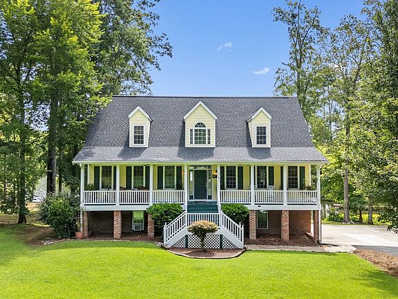 3rd image of 264 Herrington Dr