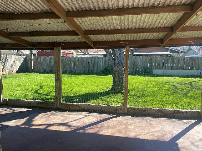 1310 Meadowlane Dr — Photo 13