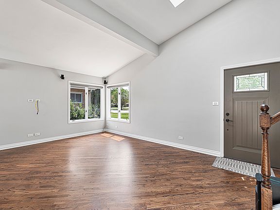 4th image of 8414 W Madison Dr