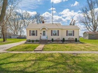 711 E Elm St, Mason City, IL