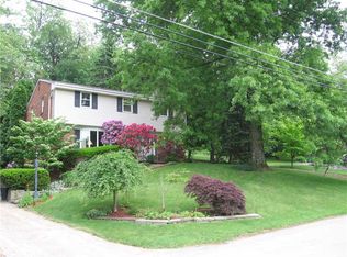 607 Glengary Dr, Pittsburgh, PA