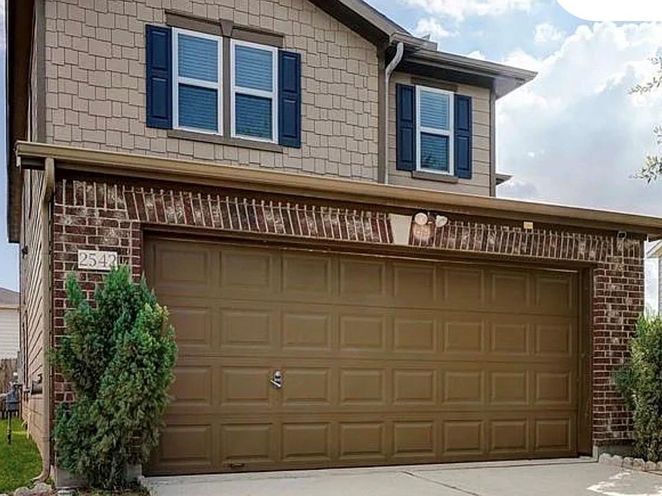 1st image of 2542 Skyview Point Dr