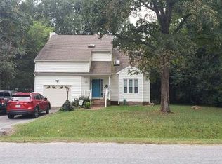 2702 Eagle Run Ln, North Chesterfield, VA 23236