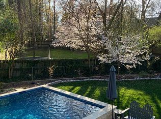 909 Glen Eden Dr, Raleigh, NC 27612