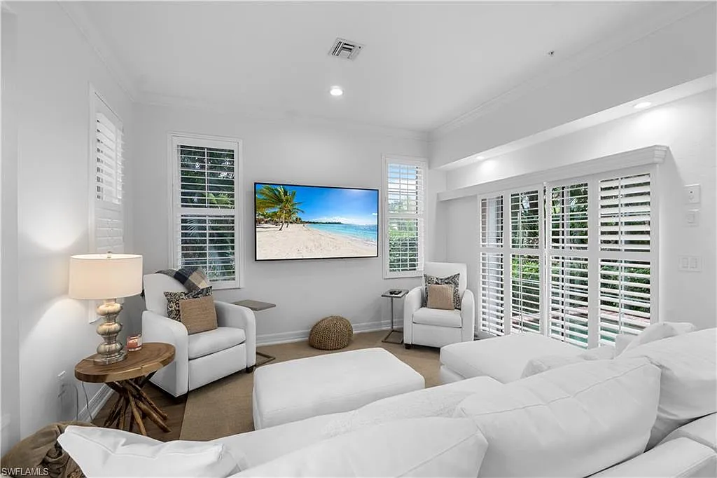 4 bed, 4.0 bath, 2800 sqft, $20,000 — Photo 3