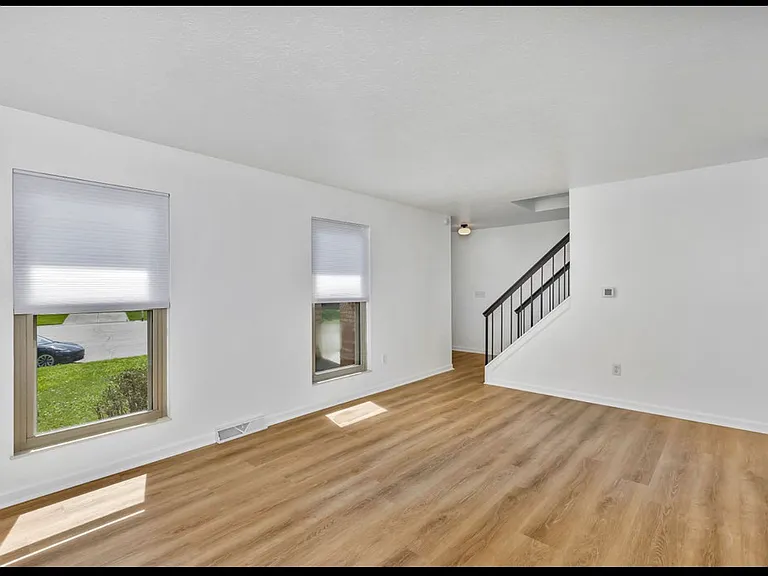 965 Rustic Ct — Photo 11