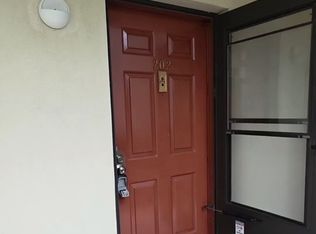 3300 Fox Chase Cir N APT 202, Palm Harbor, FL 34683
