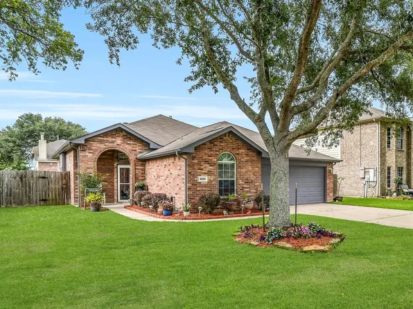 8002 Leaning Oak Dr, Texas City, TX 77591