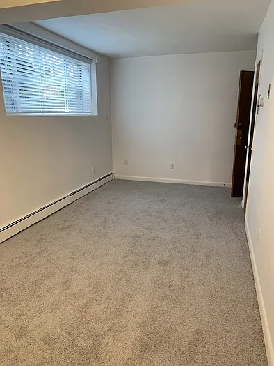 Studio, 1.0 bath, $1,425 — Photo 2