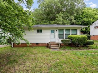 907 Stephens St, Greensboro, NC 27406
