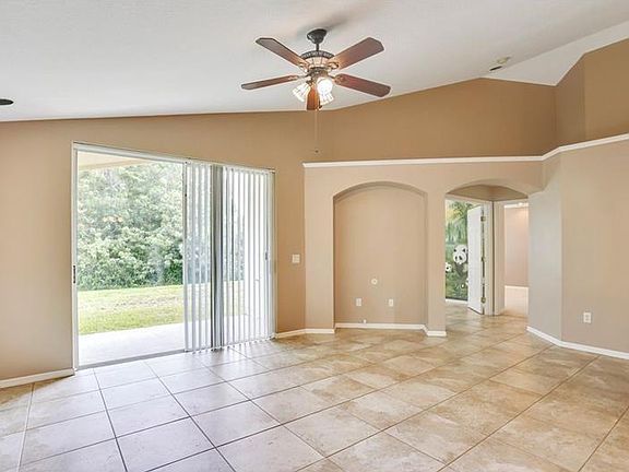 4th image of 12776 Westwood Lakes Blvd