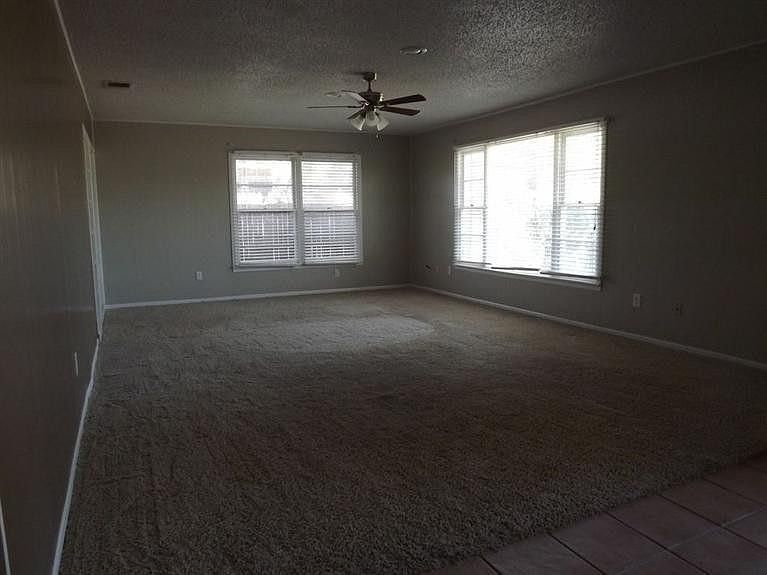 2nd image of 3415 47th St