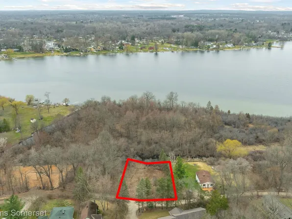 0 Lakeview Dr, White Lake, MI 48386