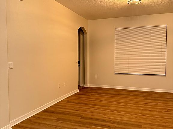 4th image of 4132 Hunters Park Ln