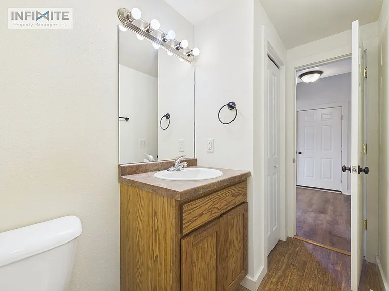215 S 18th Ave #4 — Photo 24