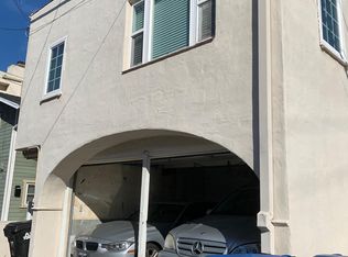 221 8th St, Hermosa Beach, CA 90254