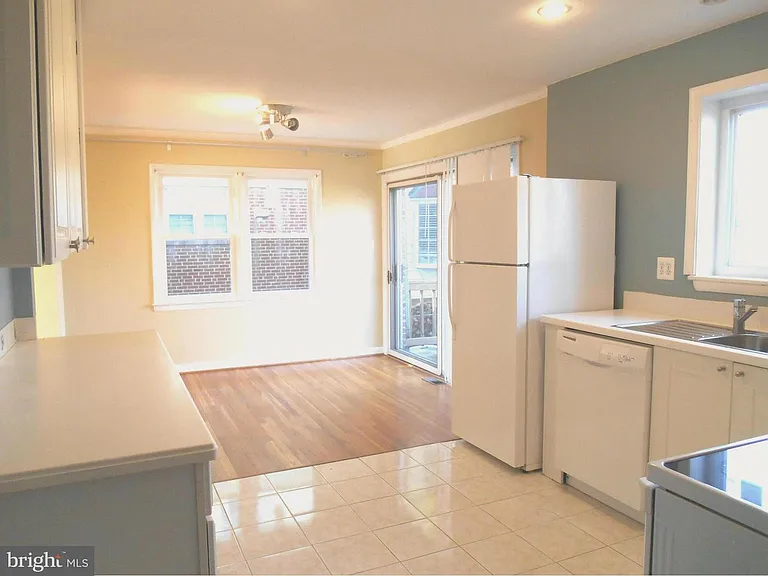 5809 Greenlawn Dr — Photo 3