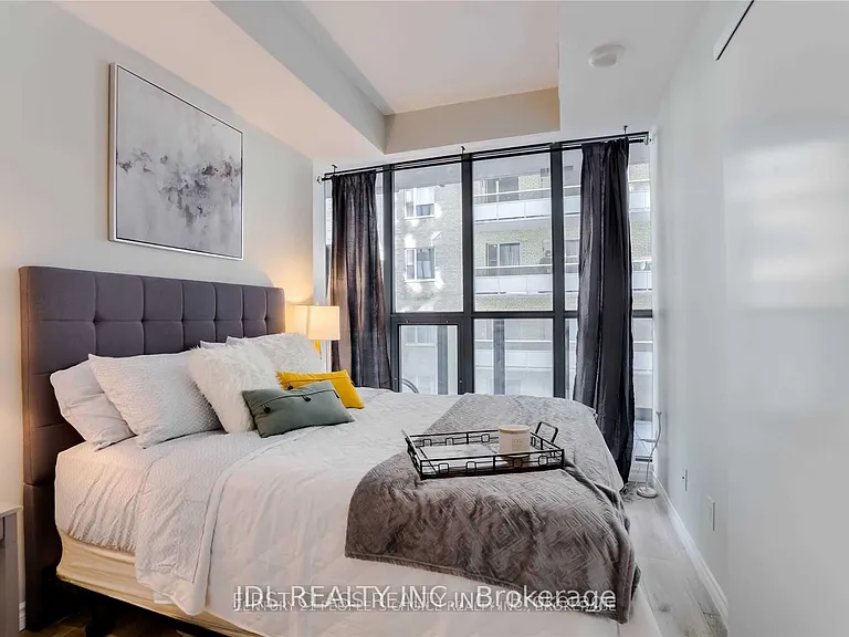 101 Charles St E #318 — Photo 10