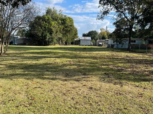929 Center St, New Iberia, LA 70560