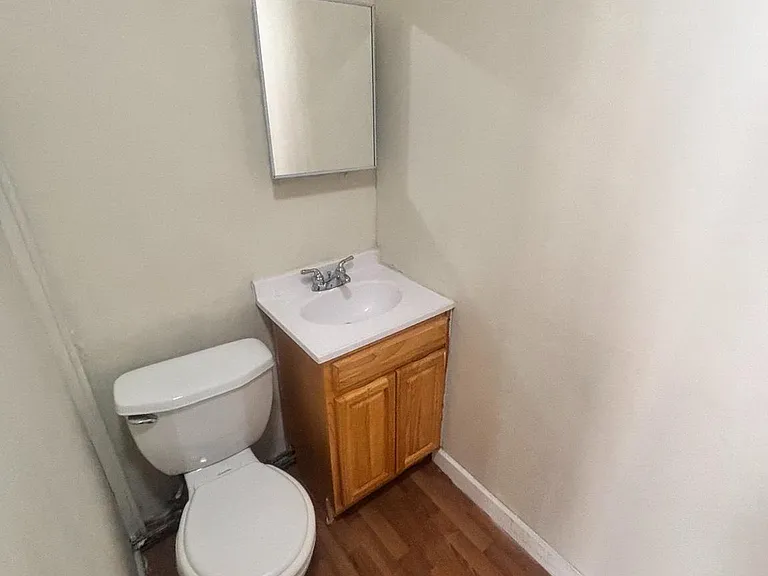4705 Longshore Ave — Photo 5