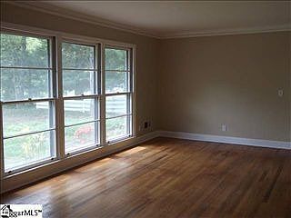 4th image of 309 Yorkshire Dr
