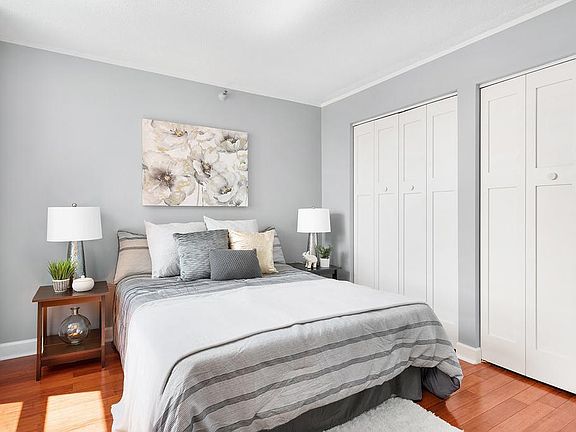 2nd image of 3660 N Lake Shore Dr APT 2705