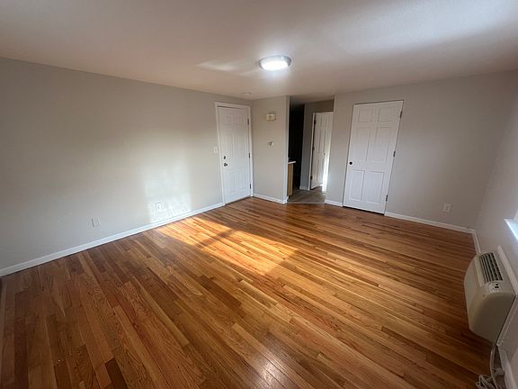 3rd image of 997 Broadway APT 5