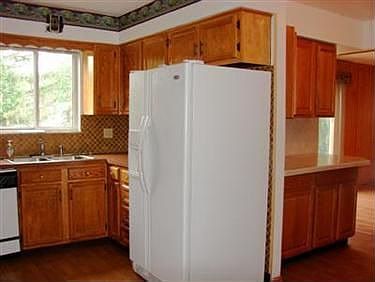 4th image of 6572 Copley Ave