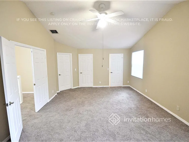 21919 Philmont Ct — Photo 11