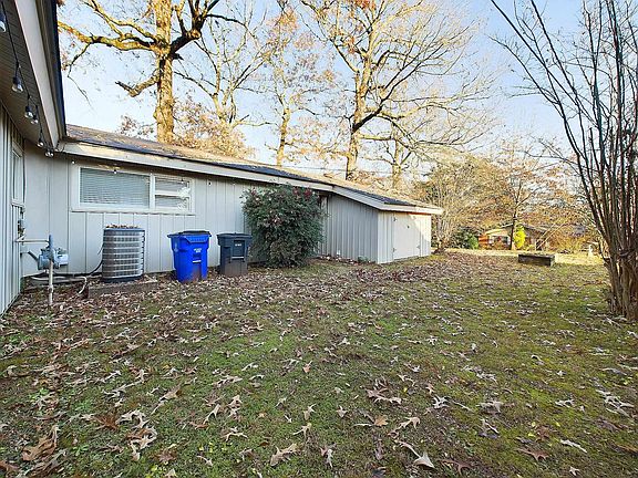 4th image of 1412 Duntreath Ave