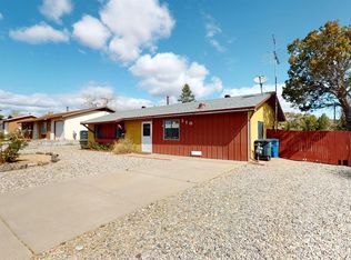310 Joya Loop, White Rock, NM 87547