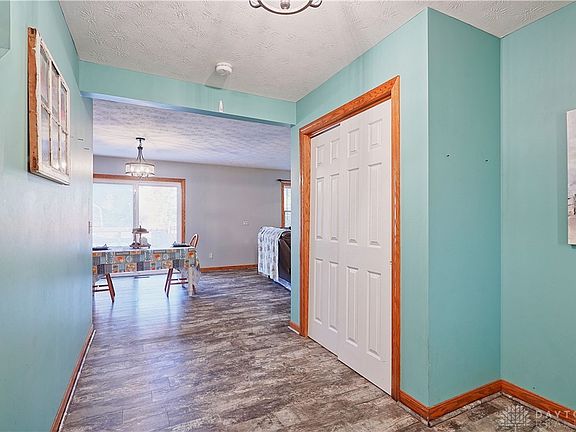 5th image of 2139 Katherine Blvd