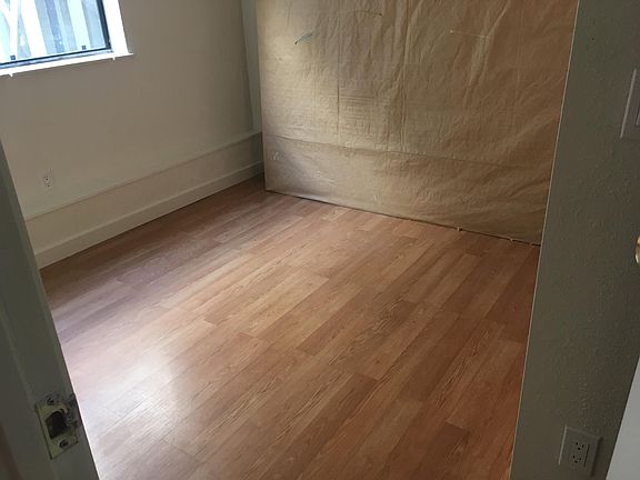 5th image of 42 Pacifico Ave