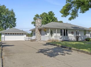 8196 Grange Blvd, Cottage Grove, MN 55016