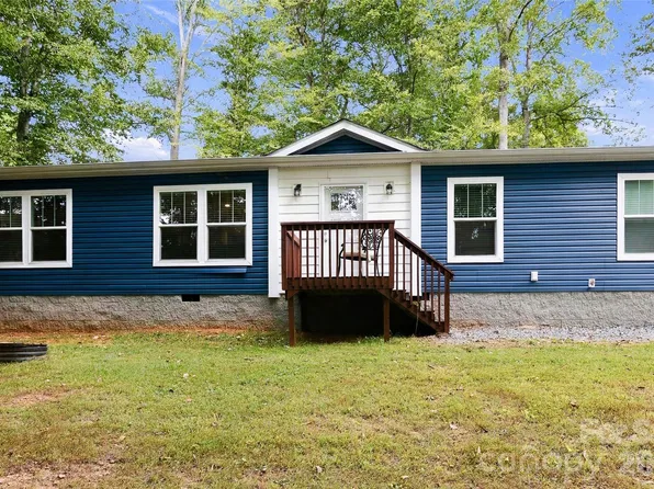 203 Beaverdam Loop Rd, Candler, NC 28715