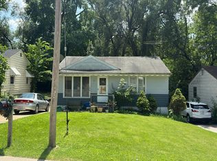 258 Reasor Dr, Saint Louis, MO 63135