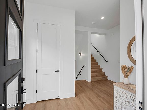 4th image of 589 N SNOWBERRY Circle