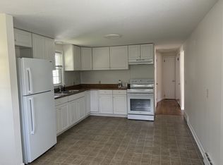 67 Loomis Ave, Plainville, CT 06062