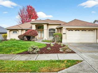 460 Robert Trent Jones Blvd, Eagle Pt, OR 97524