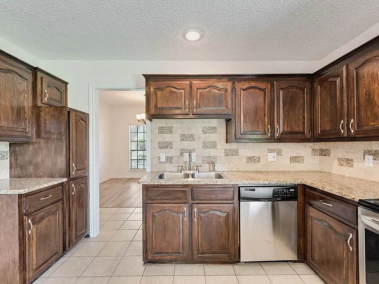 3252 Anchor Dr — Photo 10