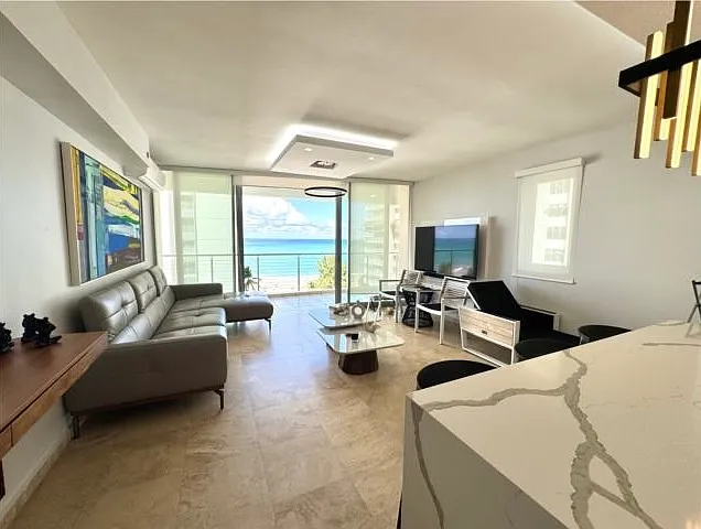 3 bed, 2100 sqft, $6,500 — Photo 2