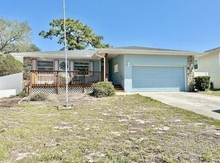 106 Sunrise Dr, Palm Harbor, FL 34683