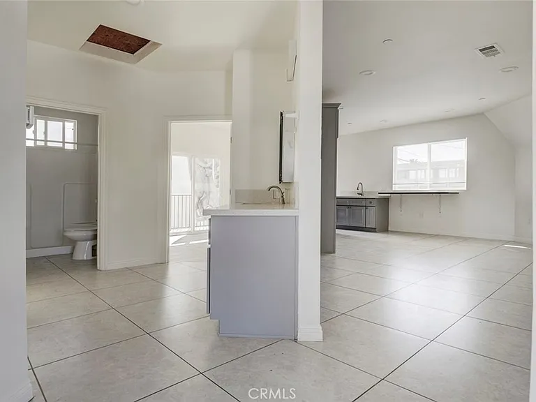 14328 Gilmore St #5 — Photo 5